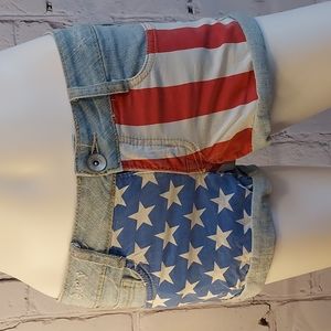 l.e.i. Ashley Low Rise Stars Stripes Shorts 1 XS